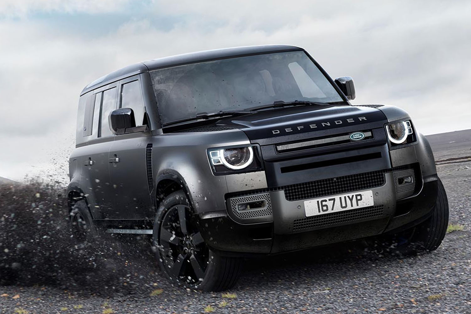 100台限定!! ランドローバー「ディフェンダー110」に豪華インテリアの