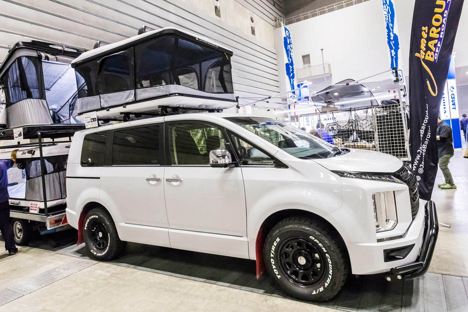 最終価格ジェームスバロウド オデッセイ ルーフテント ルーフトップテント 66万 Z_AMW_231112_rooftoptent.jpg