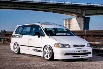 90年代のスタイルに仕上げたホンダ オデッセイ