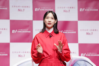 従来のCMが好評かつ反響が大きく、他の選択肢が考えられないほどの一択だったという