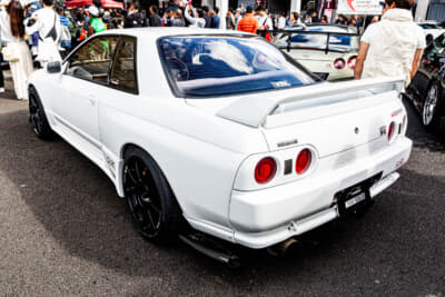 ベースはBNR32 GT-Rの最終モデル