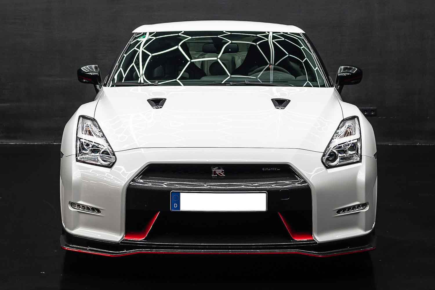 イーグルモスリミテッド 1/8 総額18万円超 日産 GT-R R35 現状品 約2000万円でEU仕様の日産「GT-R NISMO」が落札。予想よりも低い