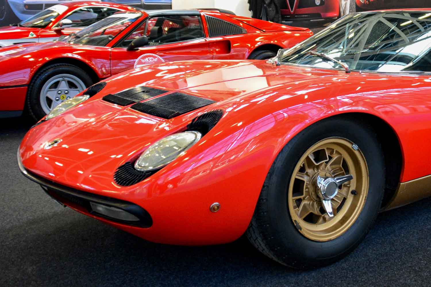 ランボルギーニ「ミウラSV」にまつ毛はあった？「人類の宝」に認定した