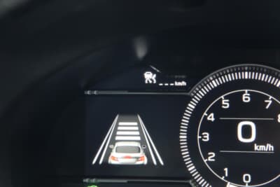 デジタルメーター内にアイサイトの設定画面が現れる