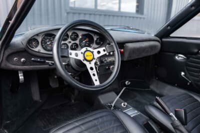 32万5625ユーロ（邦貨換算約5310万円）で落札されたディーノ「246GT」（C）Courtesy of RM Sotheby's