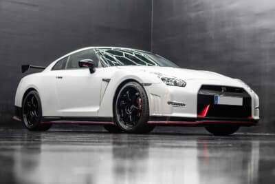 12万6500ユーロ（邦貨換算約2970万円）で落札された日産「GT-R NISMO」（C）Courtesy of RM Sotheby's