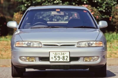 ヘッドライトはプロジェクター式だった