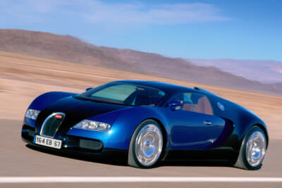 2001年に新生ブガッティはヴェイロンの限定生産を行う旨を公表。生産型ヴェイロンEB16.4