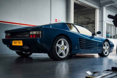 13万8000ポンド（邦貨換算約2530万円）で落札されたフェラーリ「512TR」（C）Courtesy of RM Sotheby's