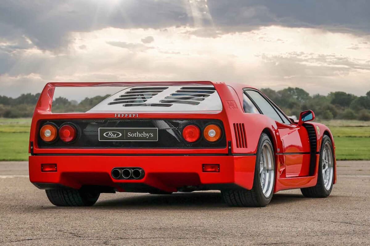 196万2500ポンド（邦貨換算約3億6306万円）で落札されたフェラーリ「F40」（C）Courtesy of RM Sotheby's