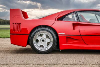 196万2500ポンド（邦貨換算約3億6306万円）で落札されたフェラーリ「F40」（C）Courtesy of RM Sotheby's