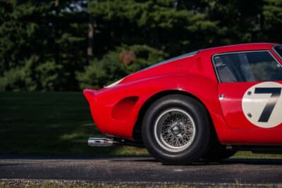 5170万5000ドル（邦貨換算約78億6400万円）で落札されたフェラーリ「330LM／250GTO」（C）Courtesy of RM Sotheby's