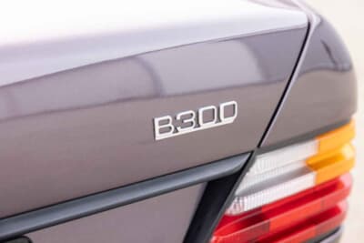 45万5000ユーロ（邦貨換算約7371万円）で落札されたホスヒャート「B300 ガルウイング」（C）Courtesy of RM Sotheby's