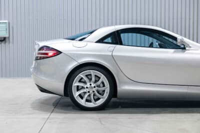 プライベートセールで販売されたメルセデス・ベンツ「SLR 722エディション」（C）Courtesy of RM Sotheby's