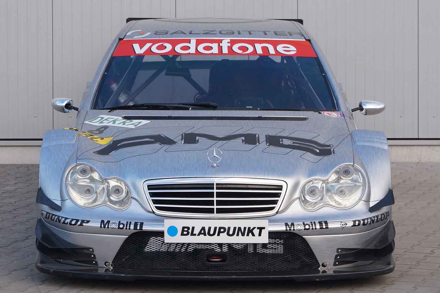 本物のDTMカーのお値段は？ メルセデス・ベンツ「CクラスDTM」が約7500
