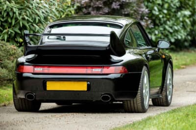 7万7050ポンド（邦貨換算約1425万円）で落札されたポルシェ「911カレラ 3.8 X51クーペ」（C）Courtesy of RM Sotheby's