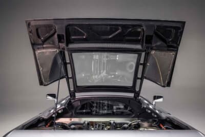 流札となったブガッティ「EB110SS プロトタイプ」（C）Courtesy of RM Sotheby's