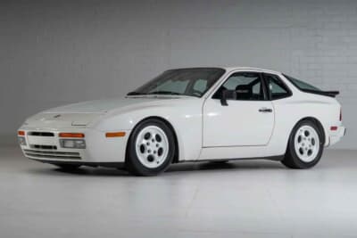 16万2400 ドル（邦貨換算約2400万円）で落札されたポルシェ「944ターボカップ」（C）Courtesy of RM Sotheby's