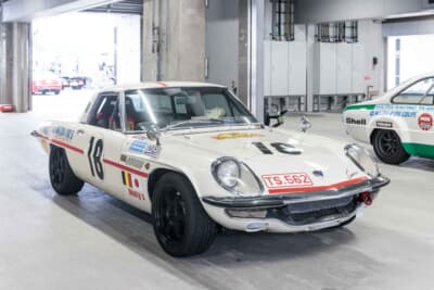 1968年に開催されたマラソン・デ・ラ・ルート84時間耐久レースに参戦したカーナンバー18を再現