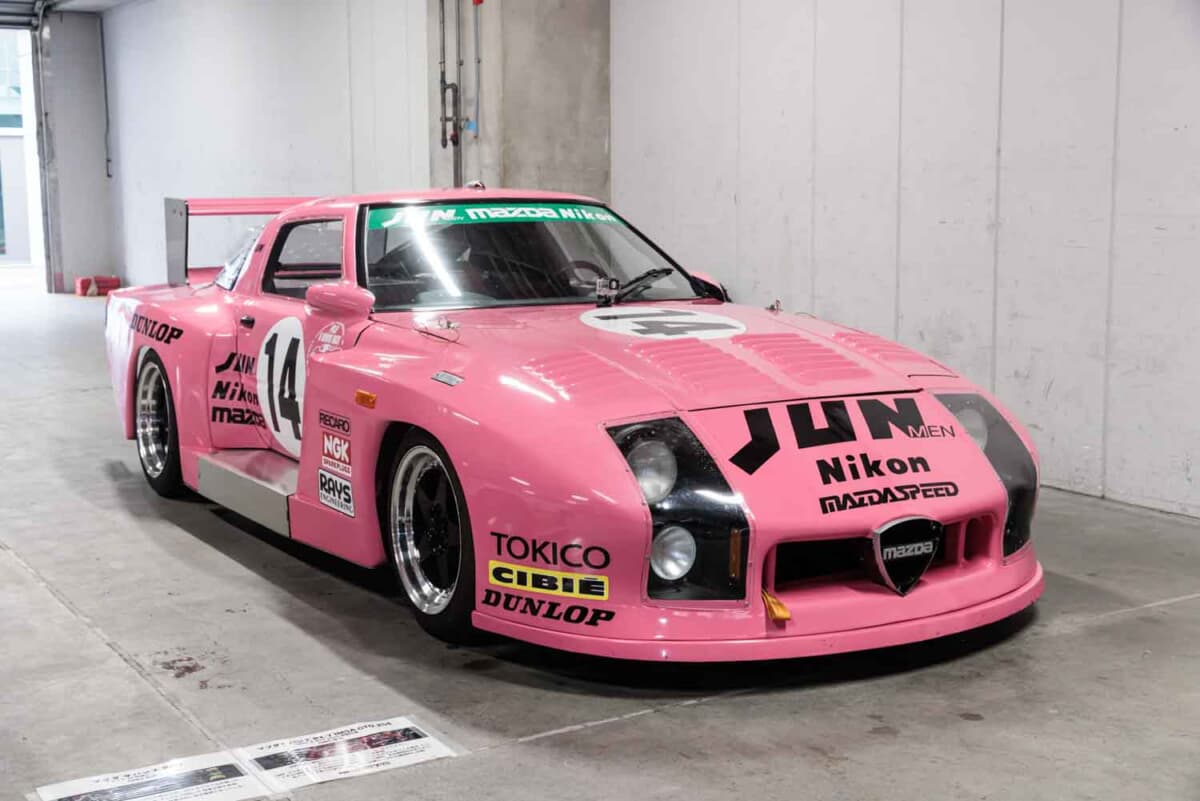 マツダ サバンナRX-7 IMSA GTO 254：本物とかぶらないように日本仕様のワークスカラーをチョイス