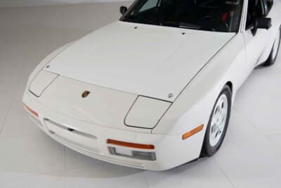 16万2400 ドル（邦貨換算約2400万円）で落札されたポルシェ「944ターボカップ」（C）Courtesy of RM Sotheby's