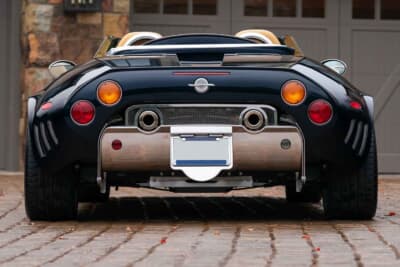 40万1000ドル（邦貨換算約5920万円）で落札されたスパイカー「C8スパイダー」（C）Courtesy of RM Sotheby's