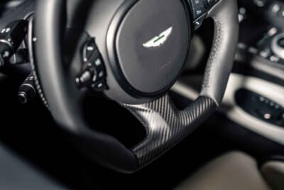 アストンマーティン「V12ヴァンテージ ロードスター」（C）Courtesy of RM Sotheby's