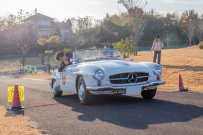 Car No.38 1956年式 MERCEDES-BENZ 190SL