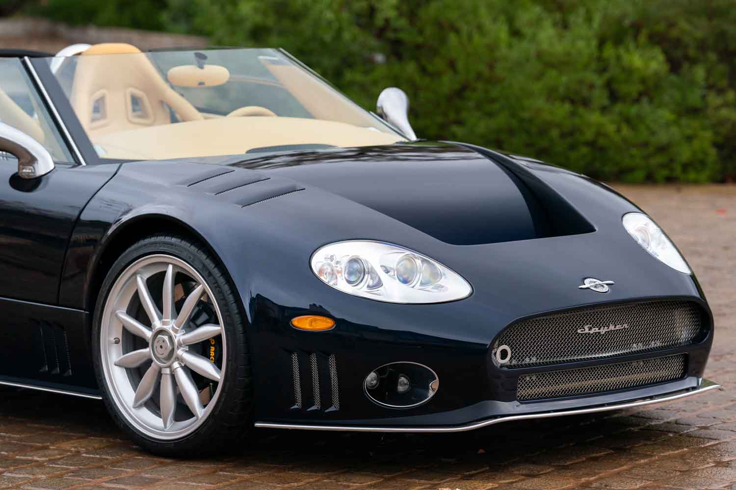 スパイカー「C8スパイダー」が約6000万円落札！ ところで