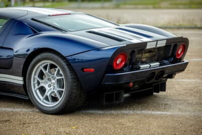 37万2875ユーロ（邦貨換算約5830万円）で落札されたフォード「GT」（C）Courtesy of RM Sotheby's