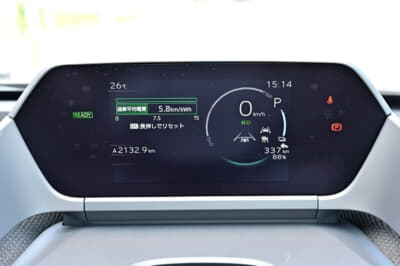 海老名SAでは90kW充電器で21％・82kmから88％・337kmまで回復