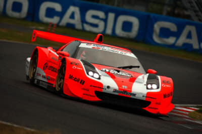 伊沢拓也選手がステアリングを握った2008年のNSX