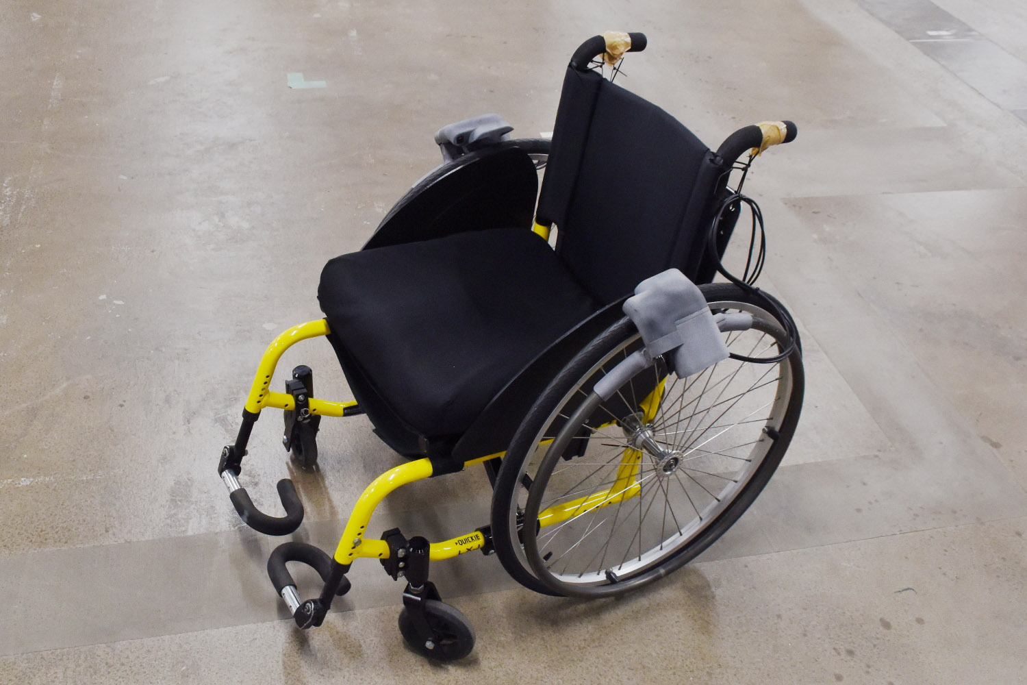 電動車椅子 スマート電動車いす WH01 | Alliance