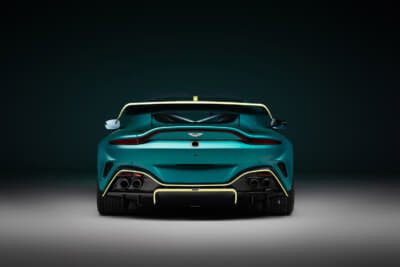 新型ヴァンテージGT4のリアスタイル