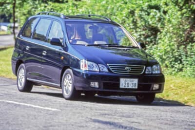 トヨタ イプサムをベースに登場したガイア