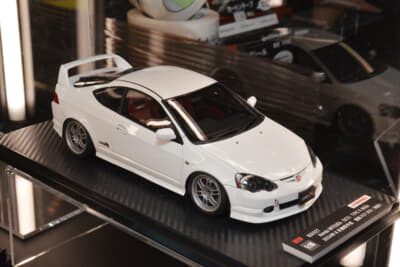 8月発売予定の1/18 ホンダ インテグラ（DC5）