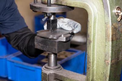 こちらはバックプレート