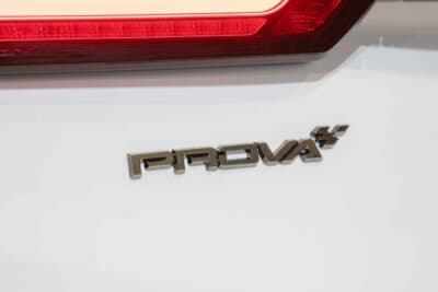 リアには「PROVA」のエンブレムが装着されていた