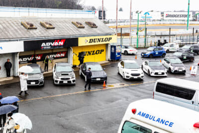 A PITオートバックス東雲のデモカーも勢揃い