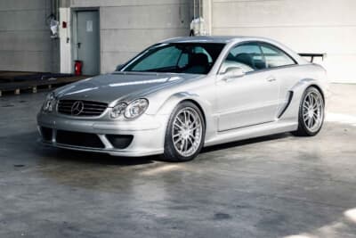 46万625ユーロ（邦貨換算約7370万円）で落札されたメルセデス・ベンツ「CLK DTM AMG」（C）Courtesy of RM Sotheby's