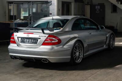 46万625ユーロ（邦貨換算約7370万円）で落札されたメルセデス・ベンツ「CLK DTM AMG」（C）Courtesy of RM Sotheby's