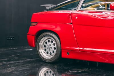 6万9000ユーロ（邦貨換算約1120万円）で落札されたアルファ ロメオ「SZ」（C）Courtesy of RM Sotheby's