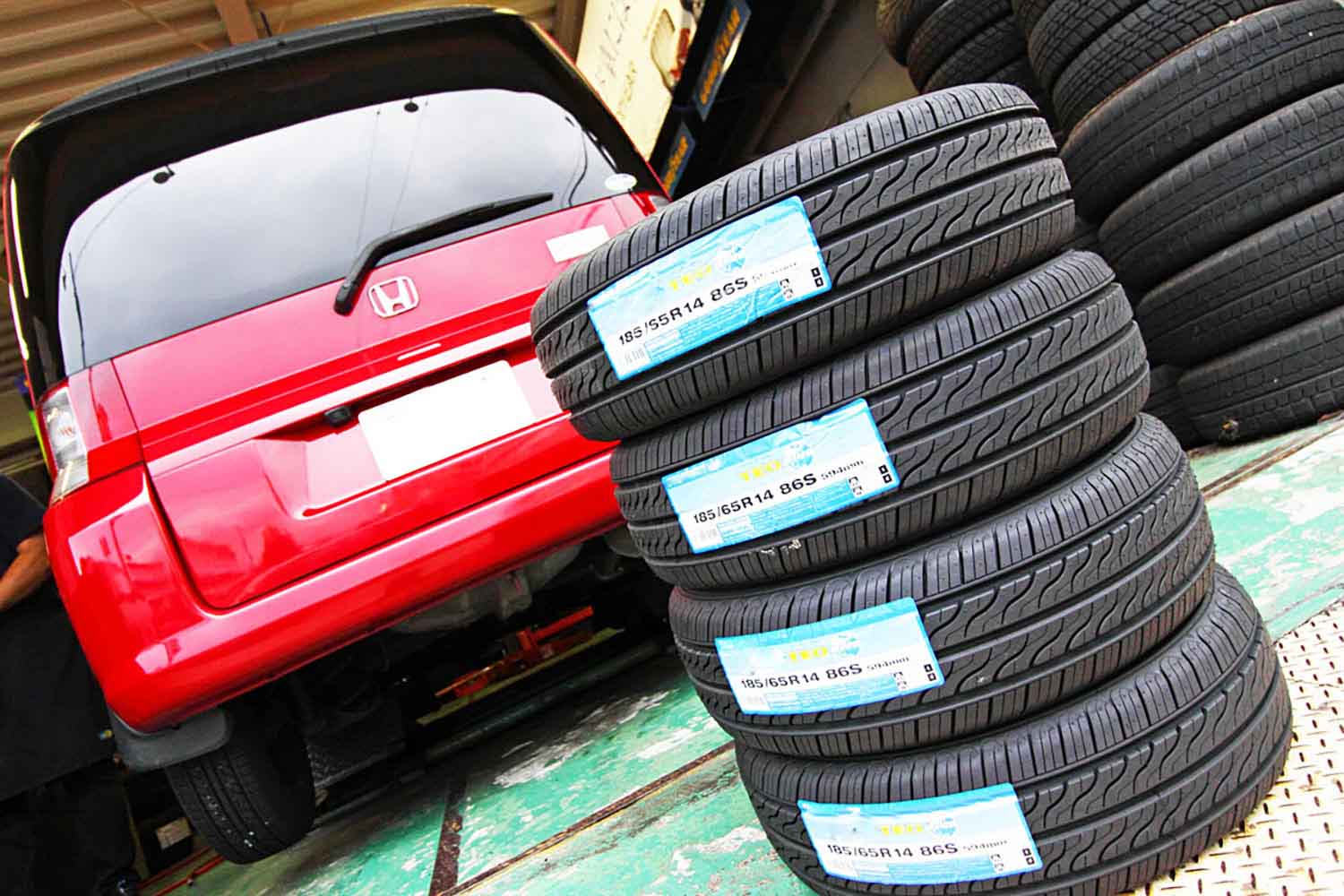 新車外し走行100キロ以下タイヤのみ