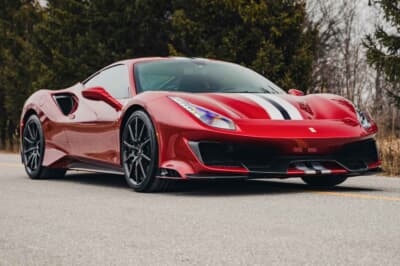 48万3500ドル（邦貨換算約7200万円）で落札されたフェラーリ「488ピスタ クーペ」（C）Courtesy of RM Sotheby's