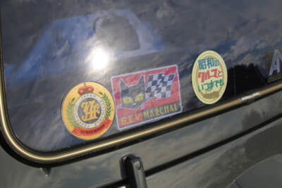 控えめながら、お気に入りのステッカーも貼っている。取材時の総走行距離は6万1052km