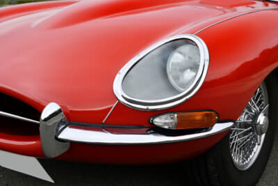 シャシー構造もデザインも、ともにDタイプから発展したもの