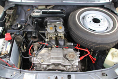 ツインキャブ仕様の36psエンジンを積んだ、T、TS、TM、TGのT（ツーリング）シリーズは、1968年9月に追加設定された