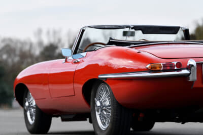 4輪ともディスクブレーキを備える