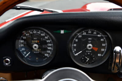 この個体は長らく北米で歴代オーナーたちによって大切に保管されてきた