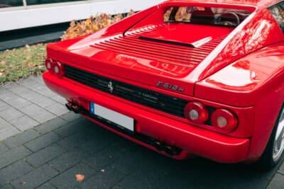 30万8750ユーロ（邦貨換算約5030万円）で落札されたフェラーリ「F512M」（C）Courtesy of RM Sotheby's